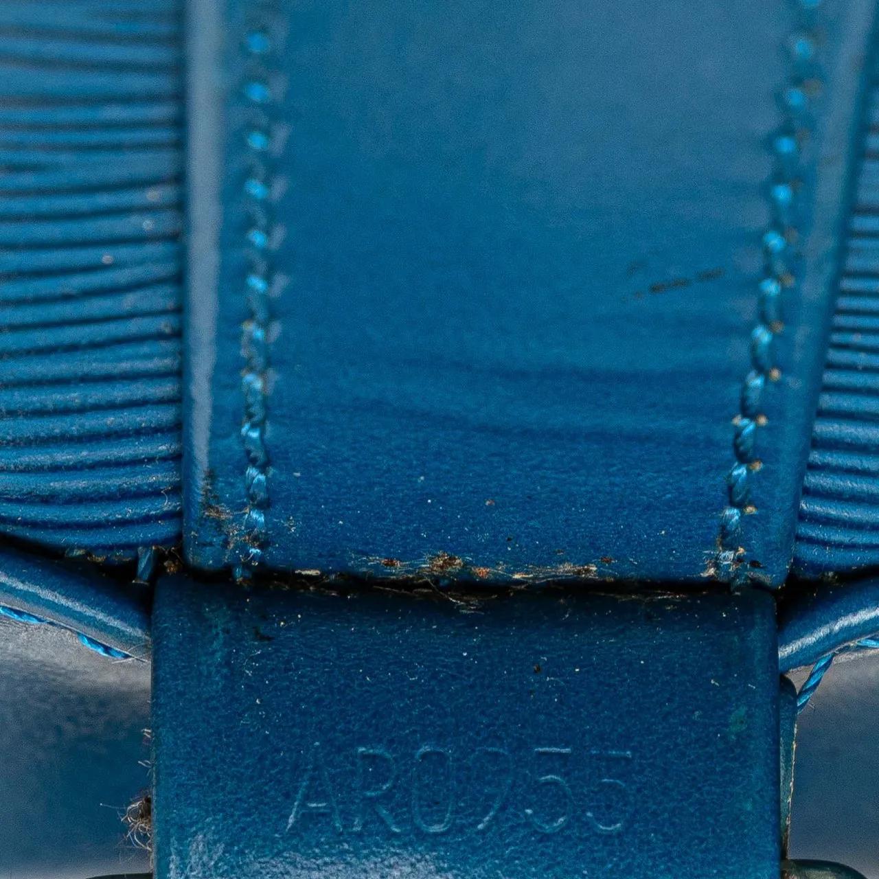 Thumbnail - Louis Vuitton Rucksäcke - Epi Randonnee PM - Gr. unisize - in Blau - für Damen