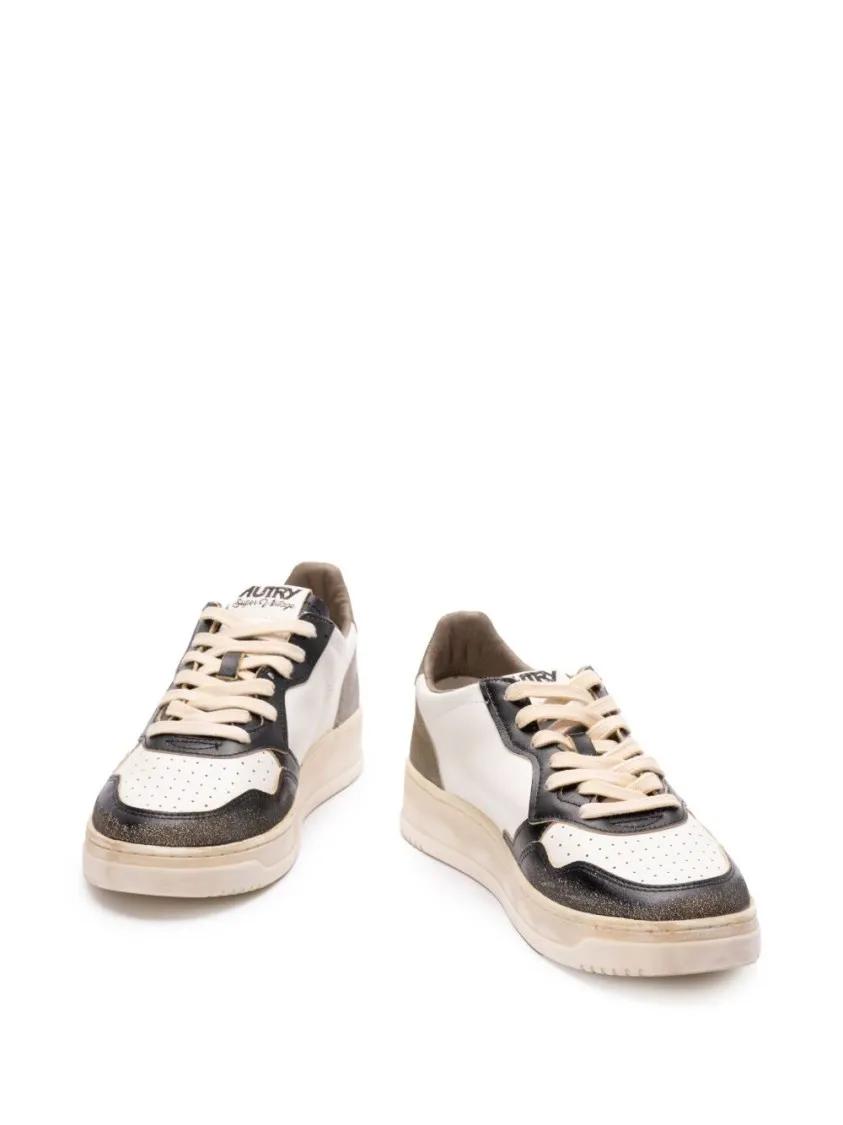 Thumbnail - Autry Low-Top Sneaker - Retro-Inspired Sneakers With Mixed Textures - Gr. 41 (EU) - in Beige - für Damen