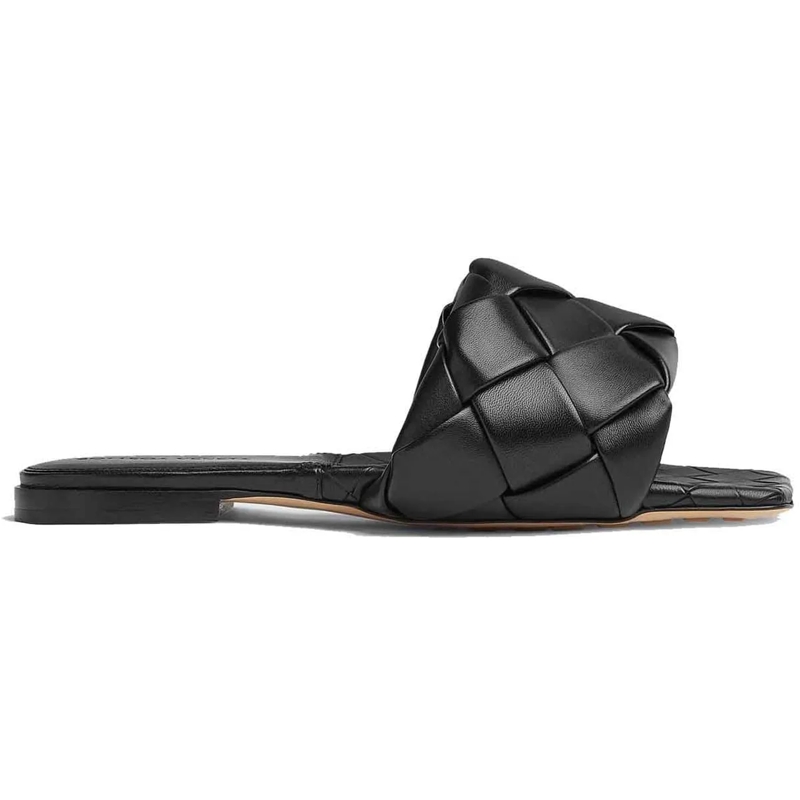 Bottega Veneta T-Shirt BOTTEGA VENETA Intrecciato leather flat sandals schwarz
