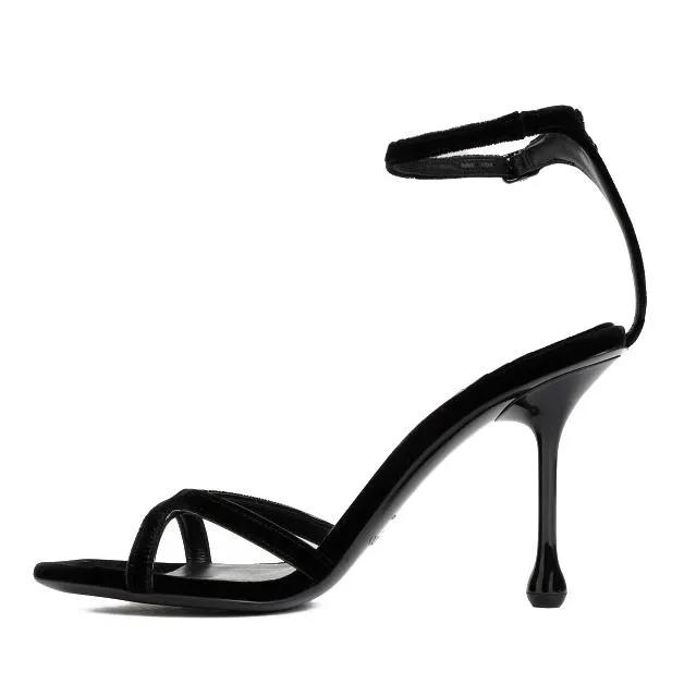 Jimmy Choo Sandalen & Sandaletten - Black Velvet Ixia 95 Sandal - Gr. 36 (EU) - in Schwarz - für Damen