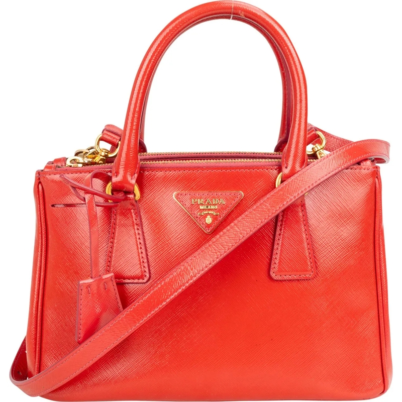 Prada Fourre-tout Prada Patent Saffiano Leather Galleria Handbag rot