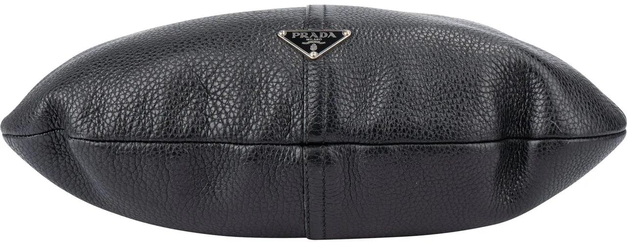 Thumbnail - Prada Crossbody Bags - Prada Calfskin Triangle Hobo Bag - Gr. unisize - in Schwarz - für Damen