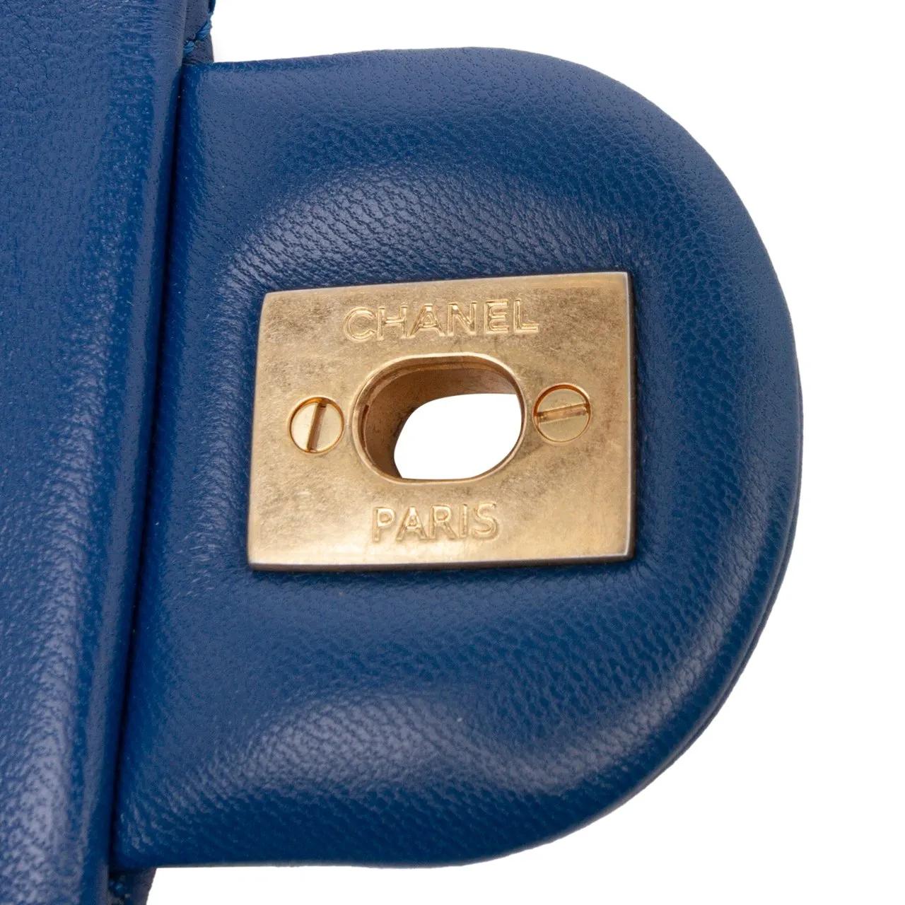 Thumbnail - Chanel Hobo Bags - Mini Square Classic Lambskin Pearl Crush Single Fl - Gr. unisize - in Blau - für Damen
