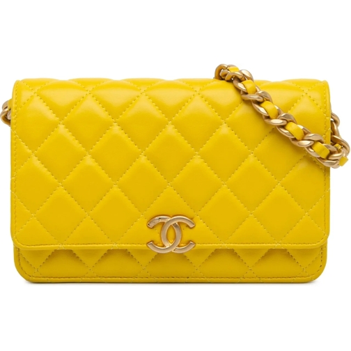 Chanel Porte-cartes 2021-2024 Quilted Lambskin Candy Chain Wallet on C gelb