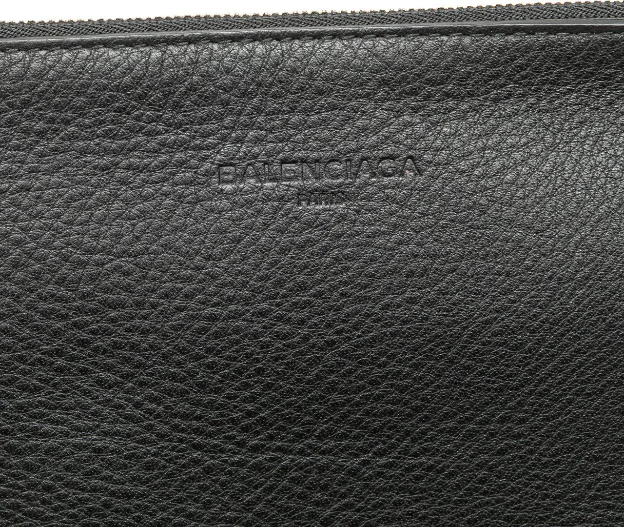 Thumbnail - Balenciaga Clutches - Leather Everyday Pouch - Gr. unisize - in Schwarz - für Damen