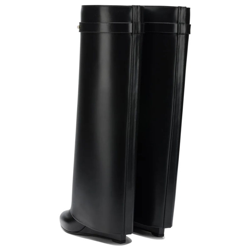 Givenchy Bottes Pointed Toe Calf Leather Ankle Boots With Metallic Black(Image 4)