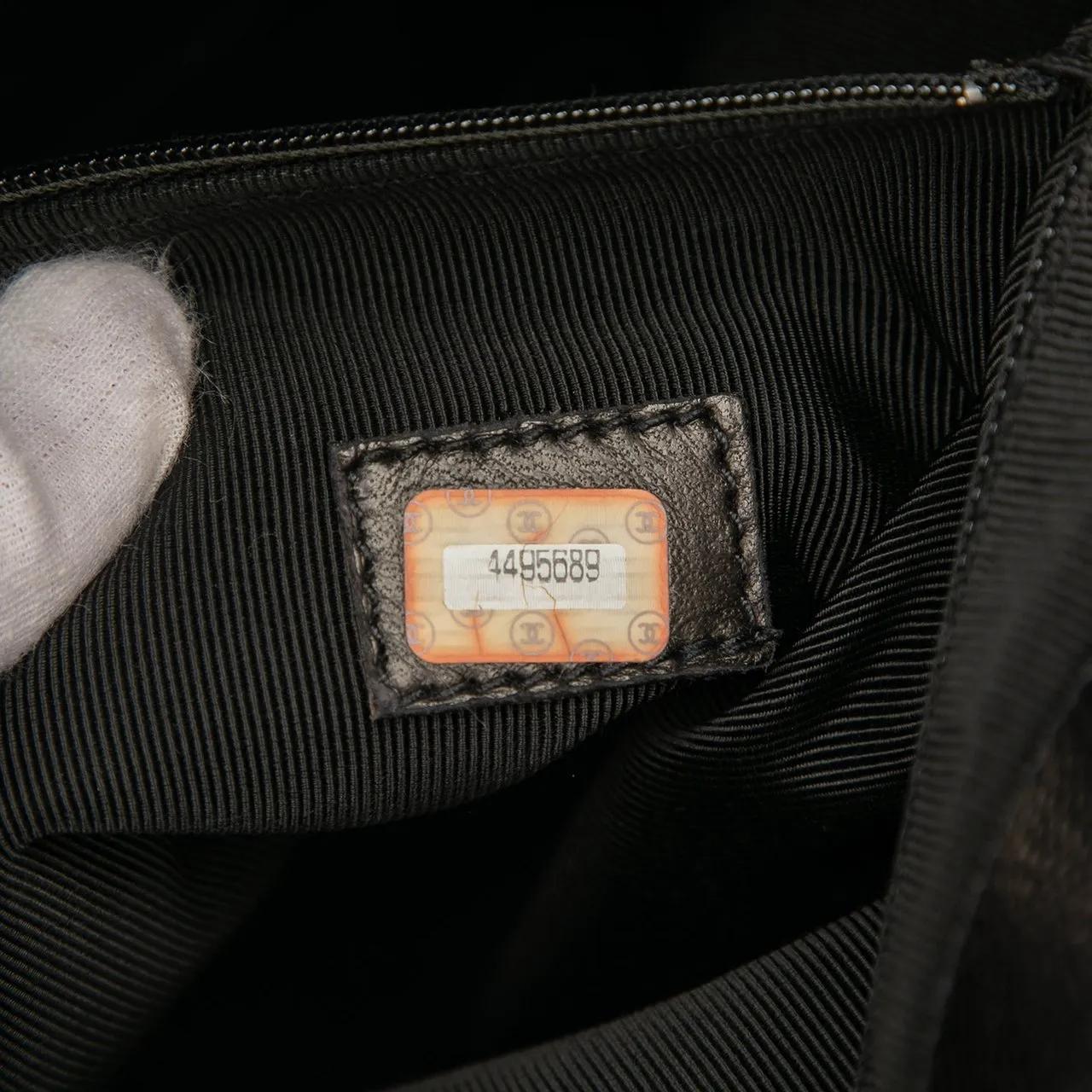 Thumbnail - Chanel Hobo Bags - Triple CC Caviar Shoulder Bag - Gr. unisize - in Schwarz - für Damen