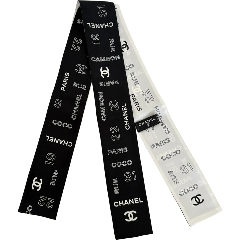 Chanel Wollschal Chanel Monogram Classic silk scarf schwarz