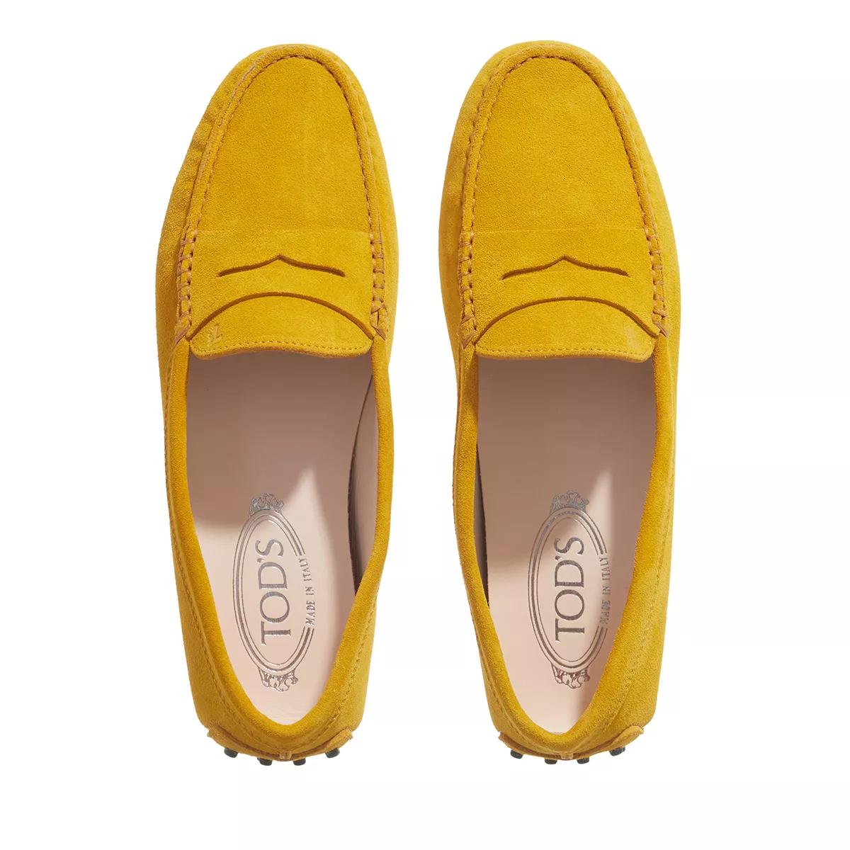 Yellow deals driving shoes