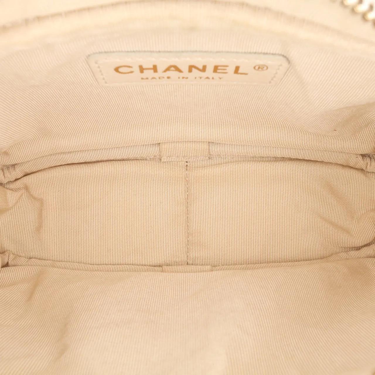 Thumbnail - Chanel Hobo Bags - Small CC Flat Quilted Caviar Camera Bag - Gr. unisize - in Weiß - für Damen