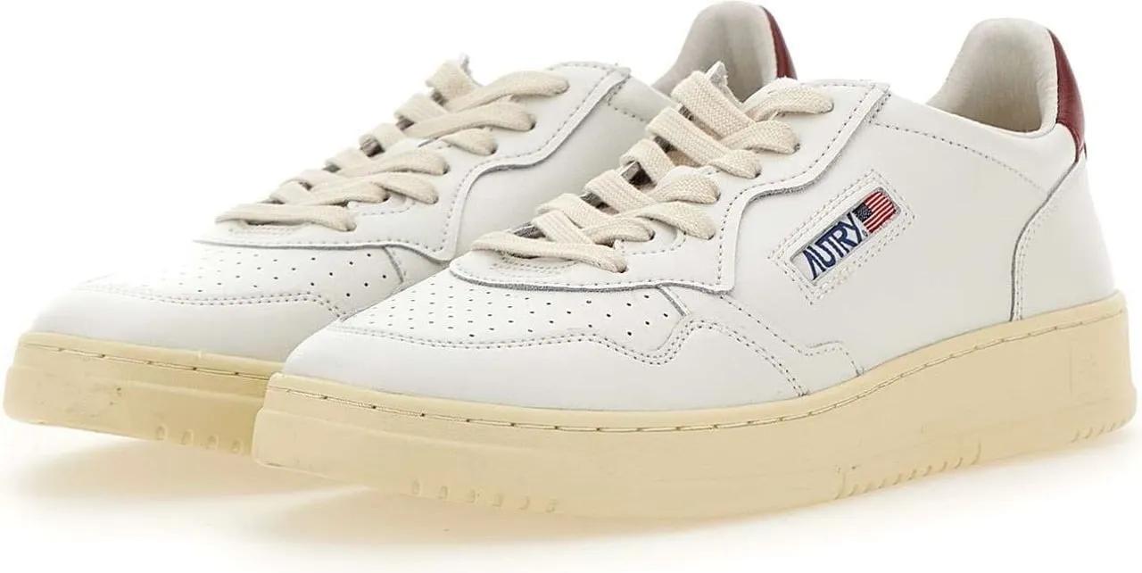 Autry International Low-Top Sneaker - Sneakers White - Gr. 46 (EU) - in Weiß - für Damen