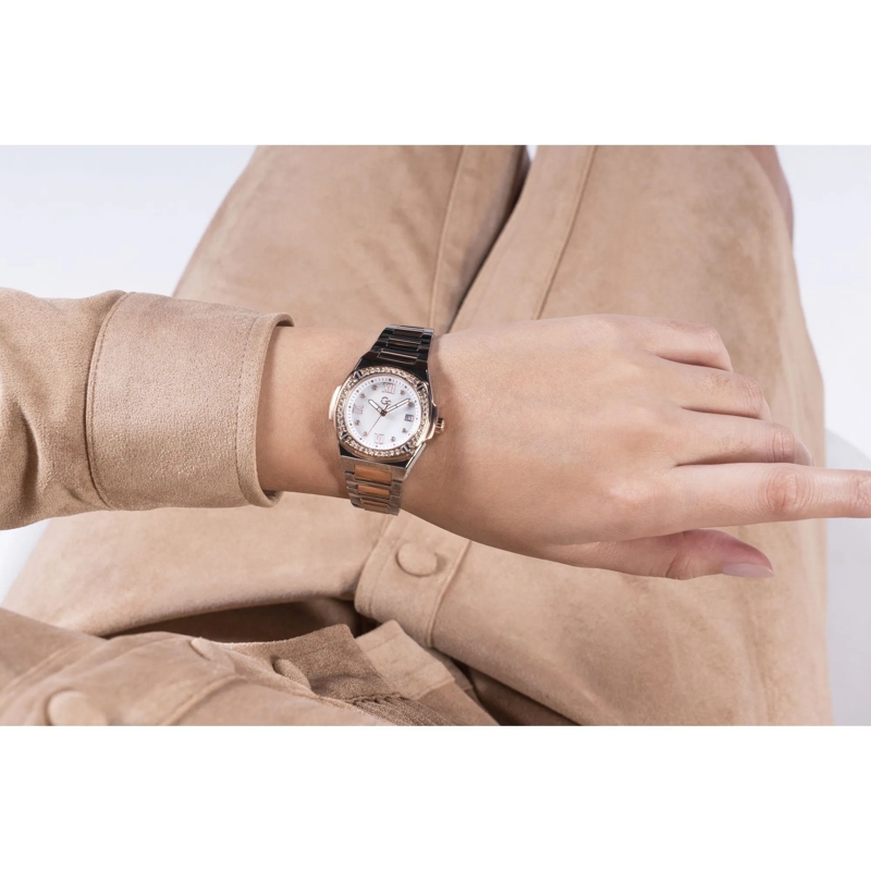 GC Quarzuhr Quarz Tages- Und Datumsuhr Gc Coussin Shape Mini silber(Image 2)