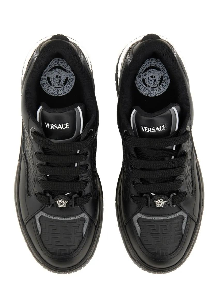Thumbnail - Versace Low-Top Sneaker - Sneaker With Greek - Gr. 41 (EU) - in Schwarz - für Damen
