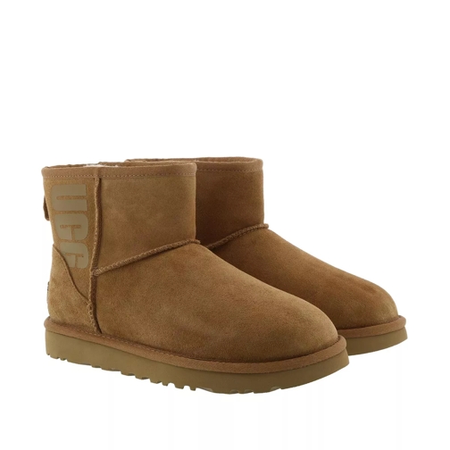 UGG Classic Boot CHESTNUT Winter Boot