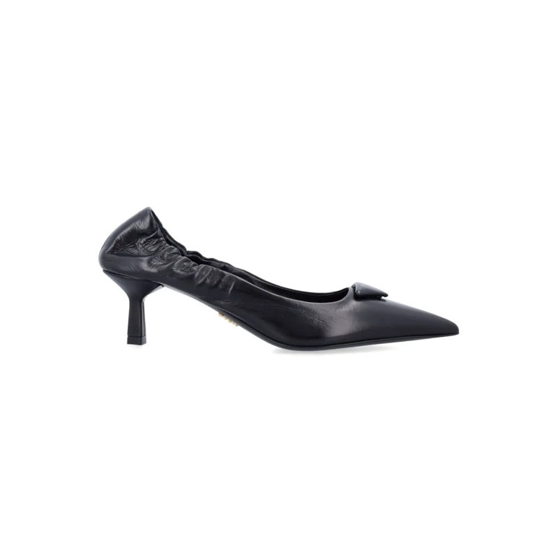 Prada Pumps Black Leather Pumps With Tapered Silhouette And Ge Black