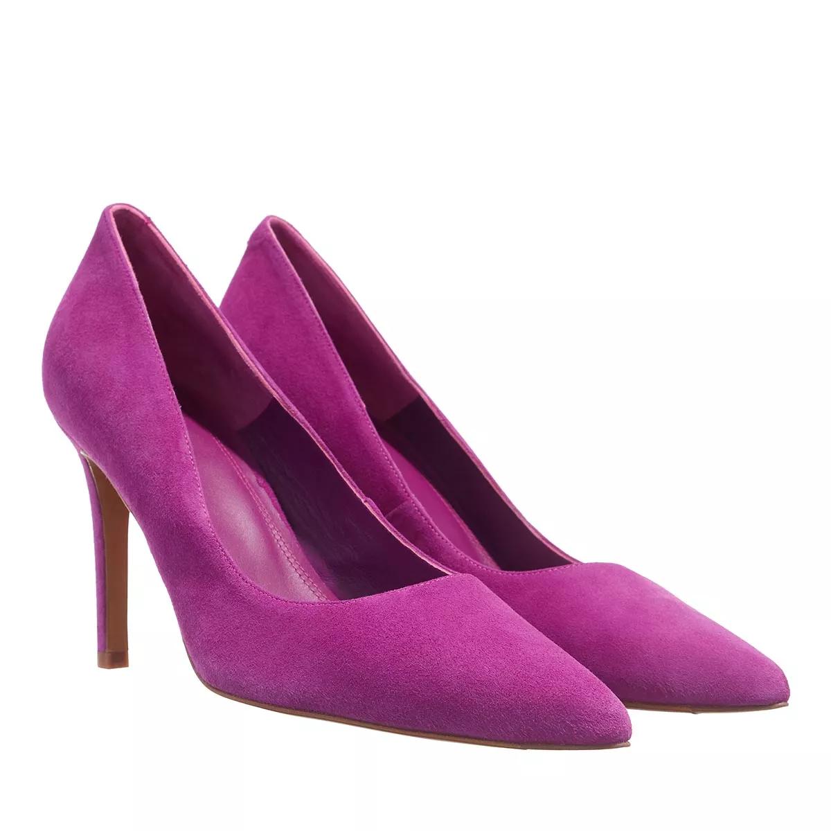 Lavender suede hot sale pumps