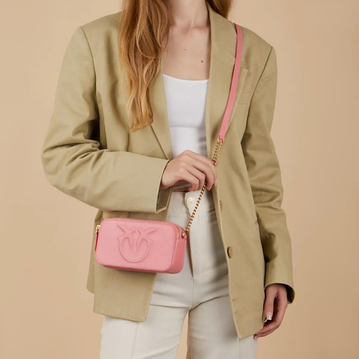 Pinko Crossbody bags Carrie Camera Case in poeder roze