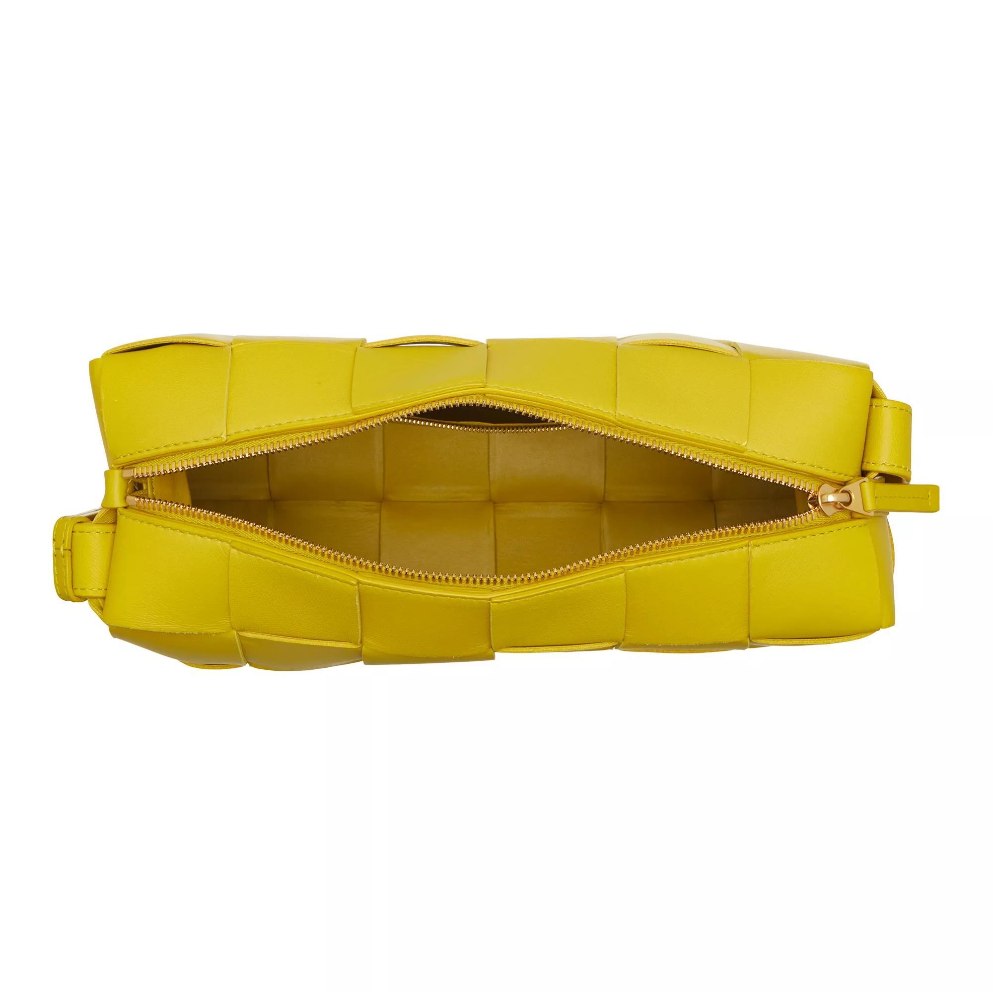 Bottega Veneta Pochettes Brick Cassette Satchel Bag in geel