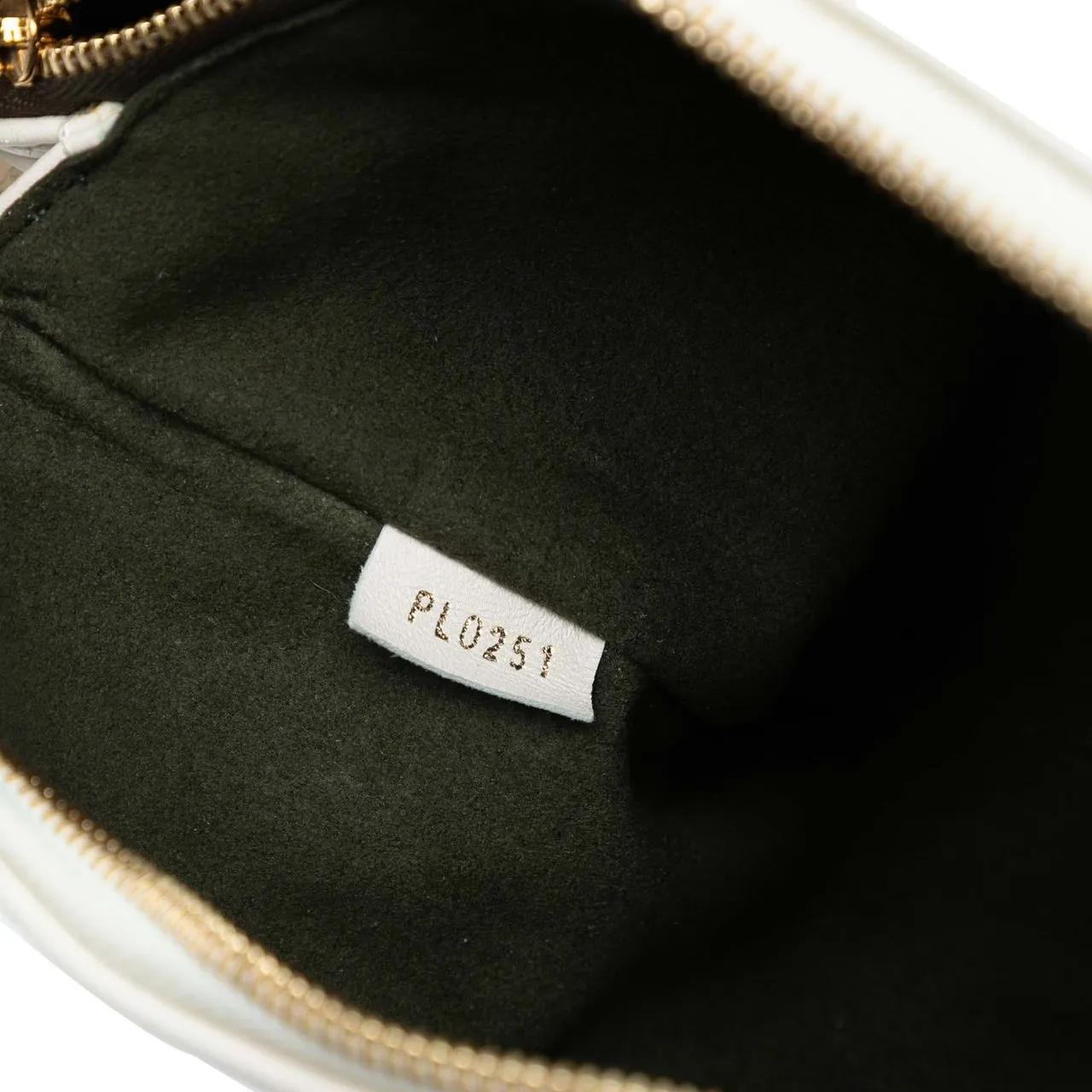 Thumbnail - Louis Vuitton Hobo Bags - Monogram Embossed Puffy Lambskin Coussin PM - Gr. unisize - in Weiß - für Damen