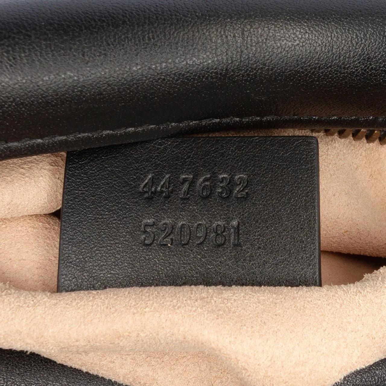 Thumbnail - Gucci Hobo Bags - Small GG Marmont Matelasse Leather Pearl Studded C - Gr. unisize - in Schwarz - für Damen