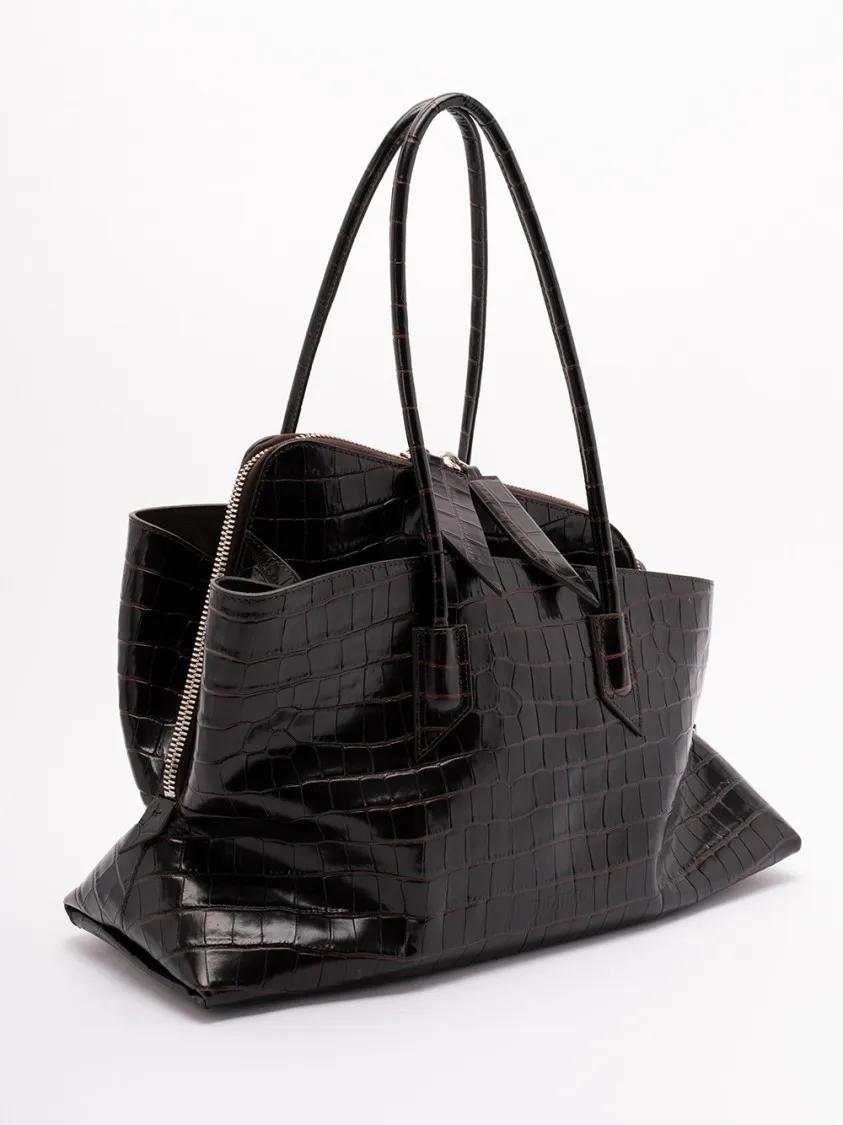 The Attico Shoppers & Totes `La Passeggiata` Medium Top Handle Bag in bruin