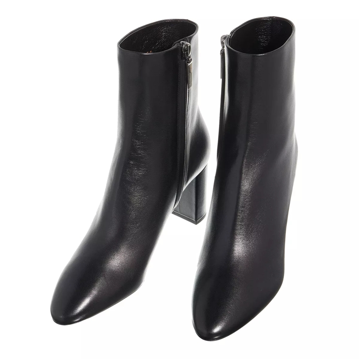 Black leather flat deals boots