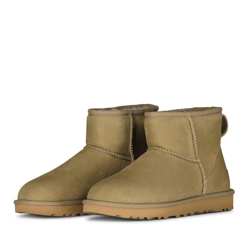 UGG Stiefel - Boots Classic Mini II - Gr. 6 - in Grün - für Damen