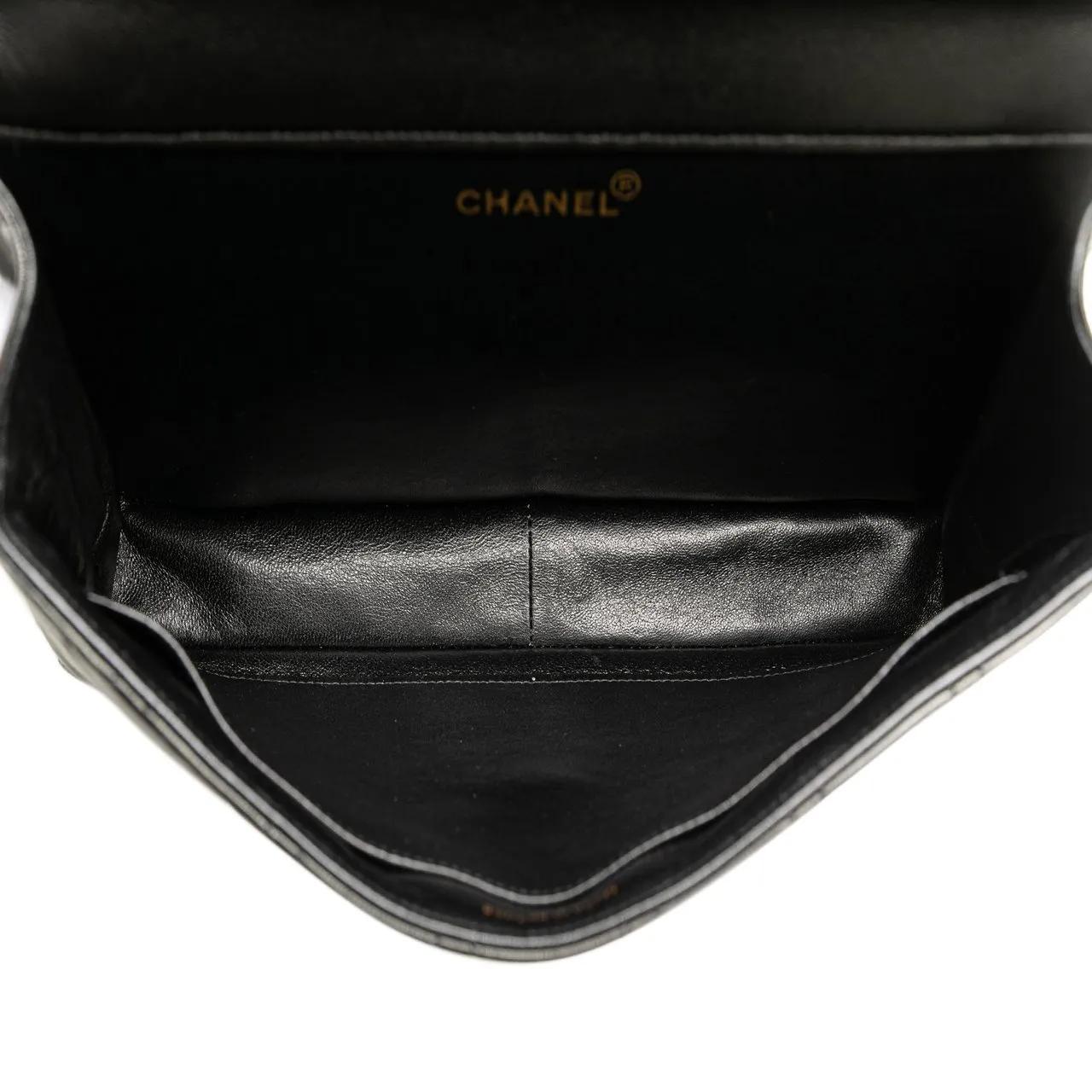 Thumbnail - Chanel Hobo Bags - 1996-1997 Jumbo Lambskin Double Sided Flap - Gr. unisize - in Schwarz - für Damen