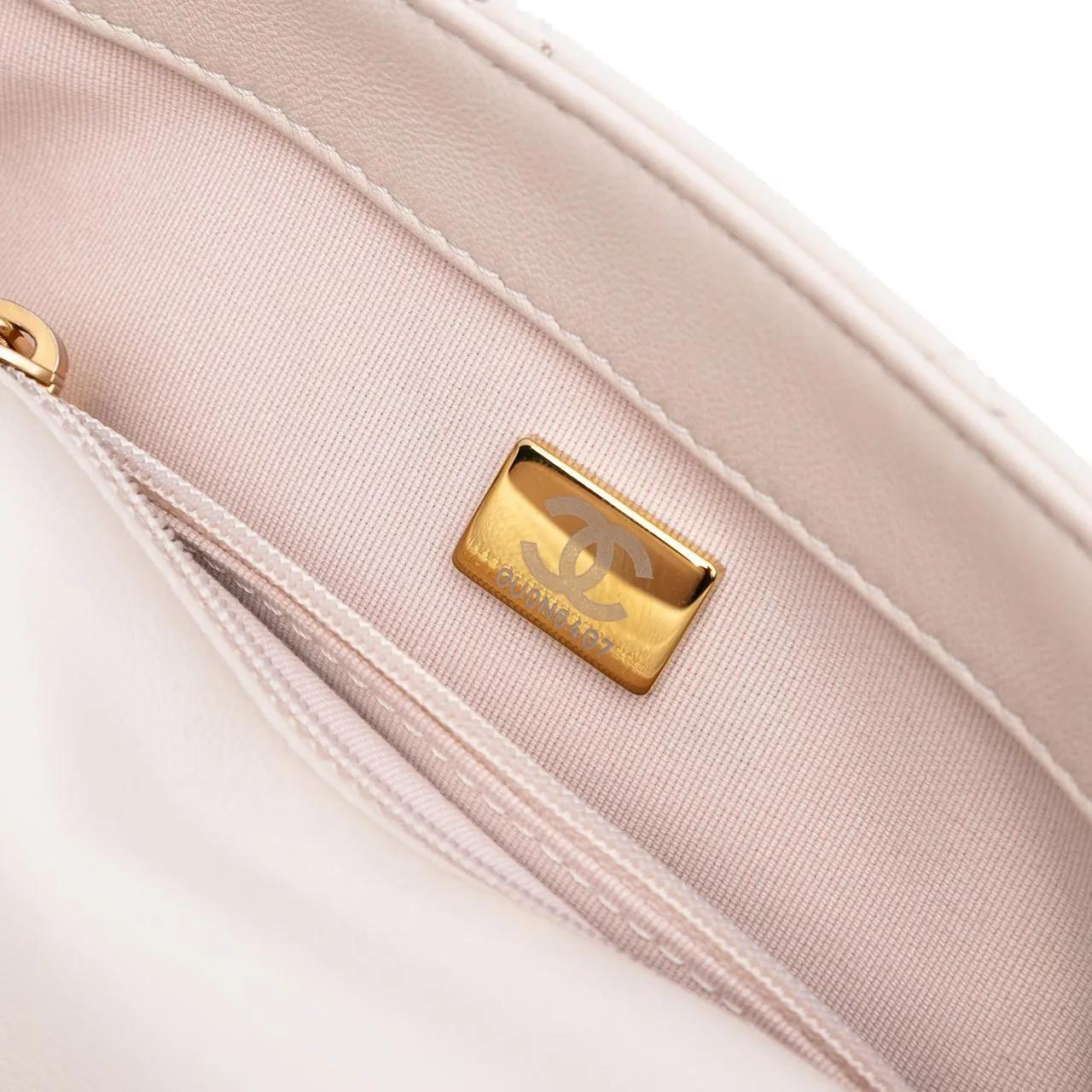 Thumbnail - Chanel Hobo Bags - Small Quilted Lambskin Funky Town Flap - Gr. unisize - in Braun - für Damen