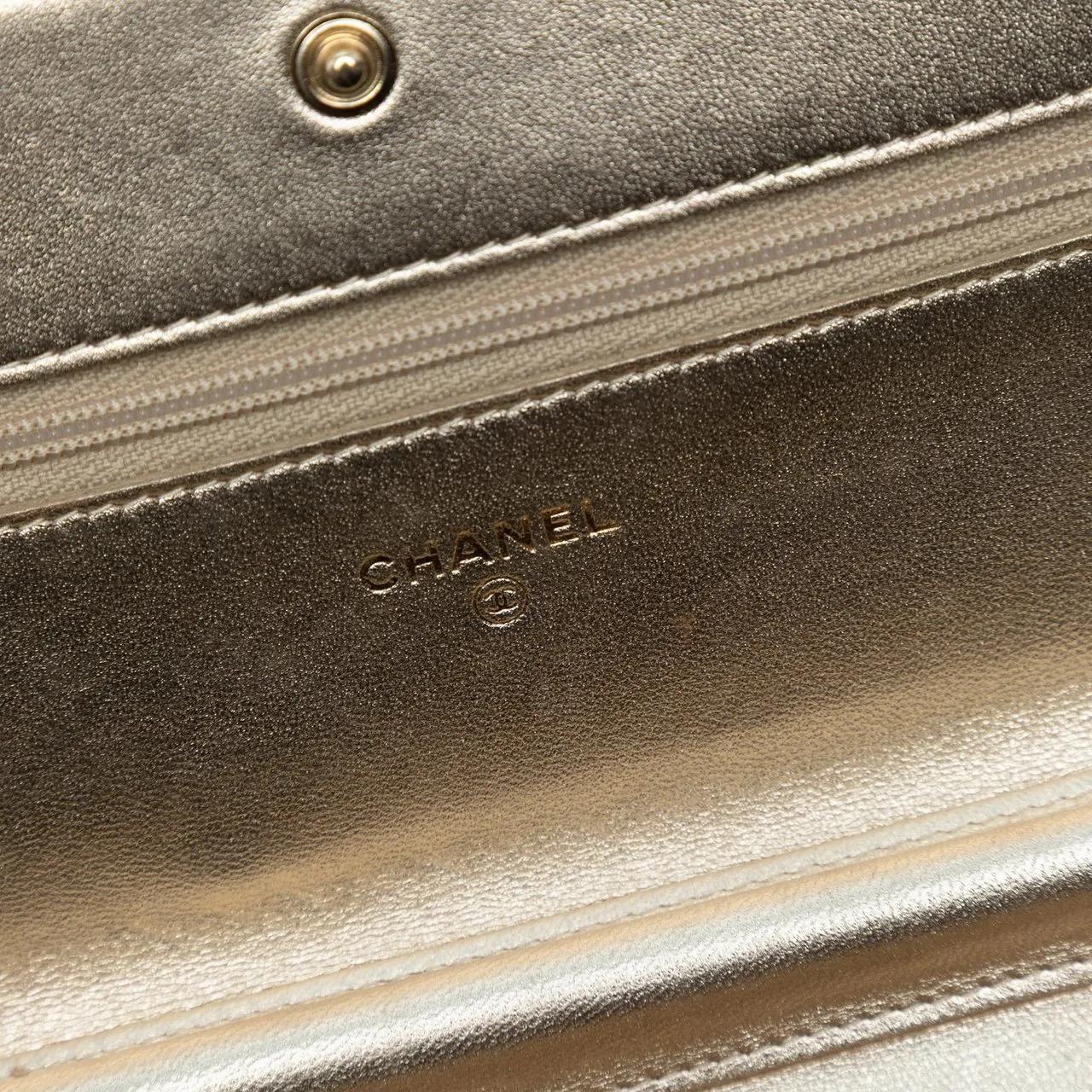 Thumbnail - Chanel Hobo Bags - Bicolor Satin Diamond Stitch Wallet On Chain - Gr. unisize - in Schwarz - für Damen