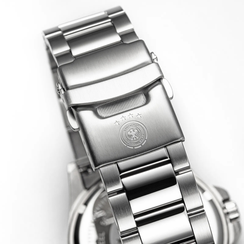 DFB Automatikuhr Quarzuhr DFB Herrenuhr mit Metallarmband. weiss(Image 4)