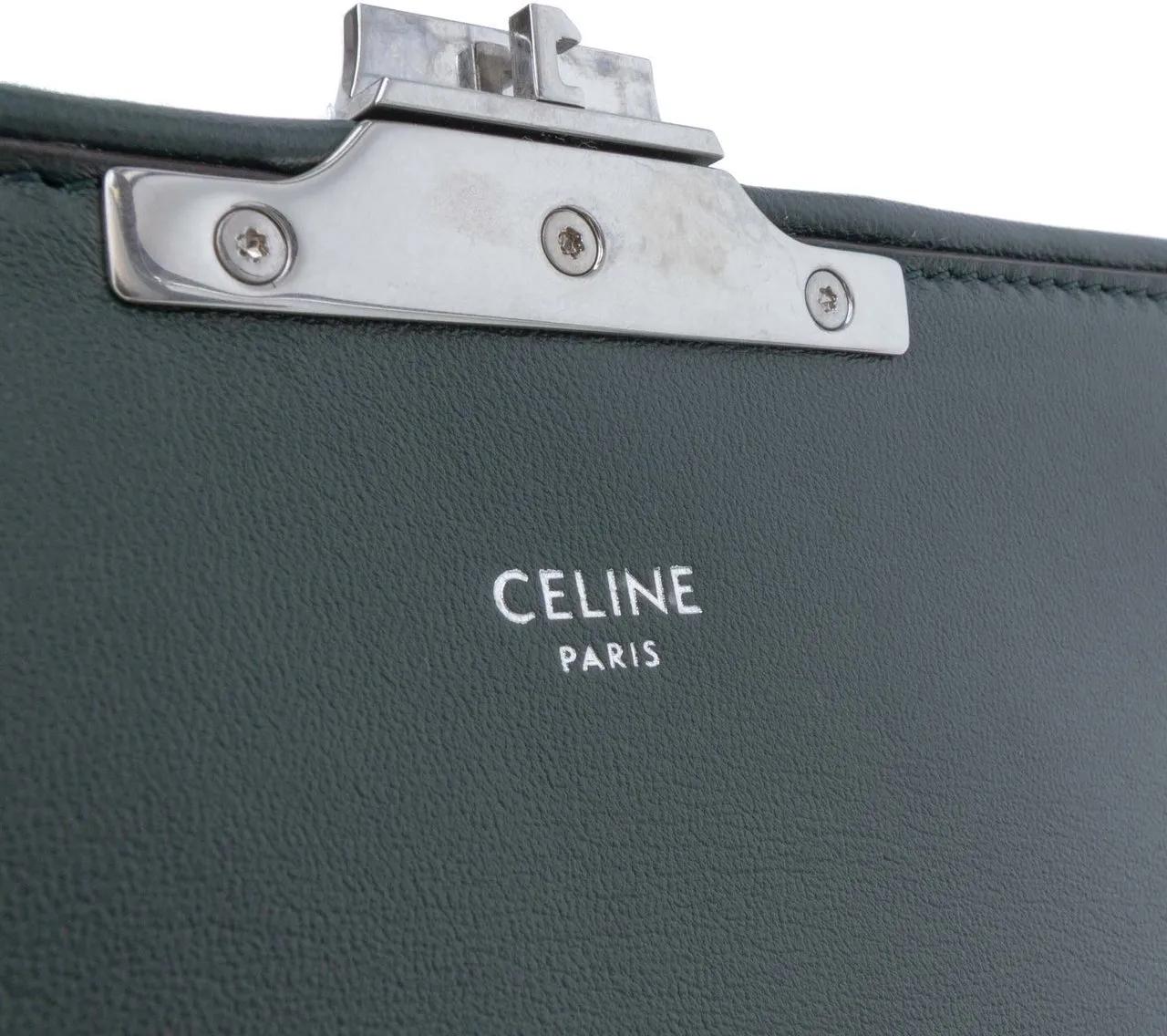 Thumbnail - Celine Hobo Bags - Shearling Triomphe Chain Shoulder Bag - Gr. unisize - in Weiß - für Damen