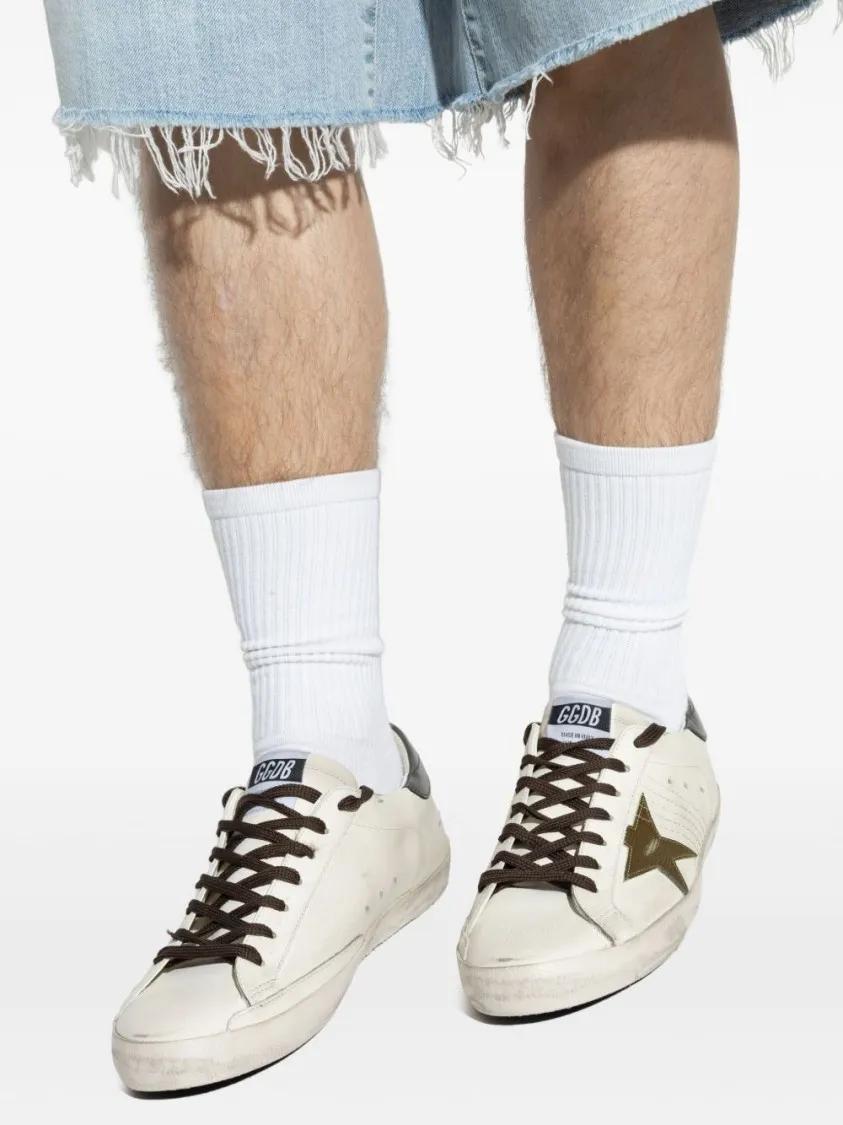 Thumbnail - Golden Goose Low-Top Sneaker - Classic Lace-Up Sneakers With Contrasting Heel And - Gr. 43 (EU) - in Weiß - für Damen