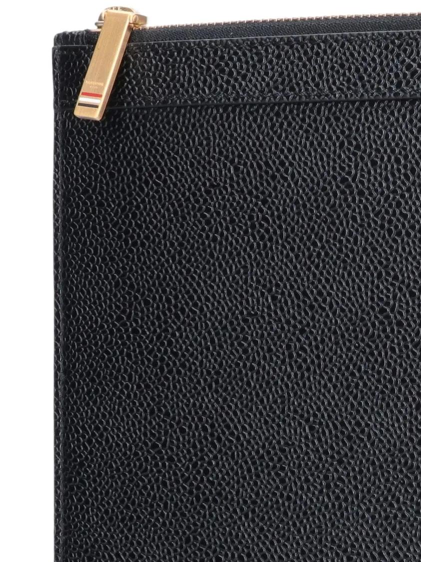 Thumbnail - Thom Browne Crossbody Bags - "Pebble Grain" Pouch – Black - Gr. unisize - in Schwarz - für Damen