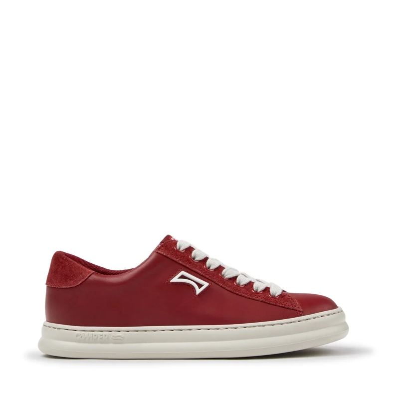 Camper Low-Top-Sneaker Die Geburtsstunde unseres Kultmodells Runner im Ja burgund