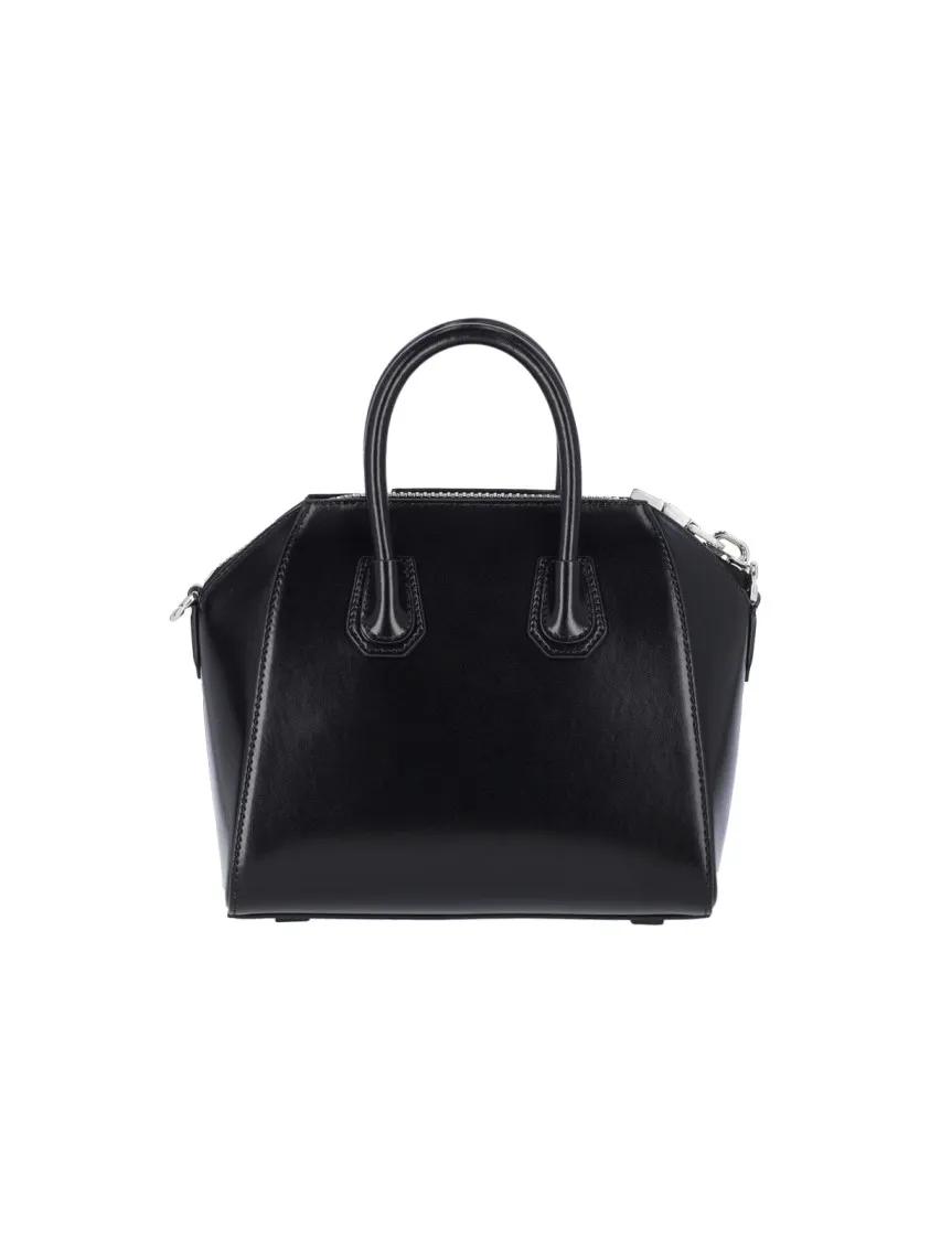 Givenchy Shoppers & Totes Antigona' Handbag – Black in zwart