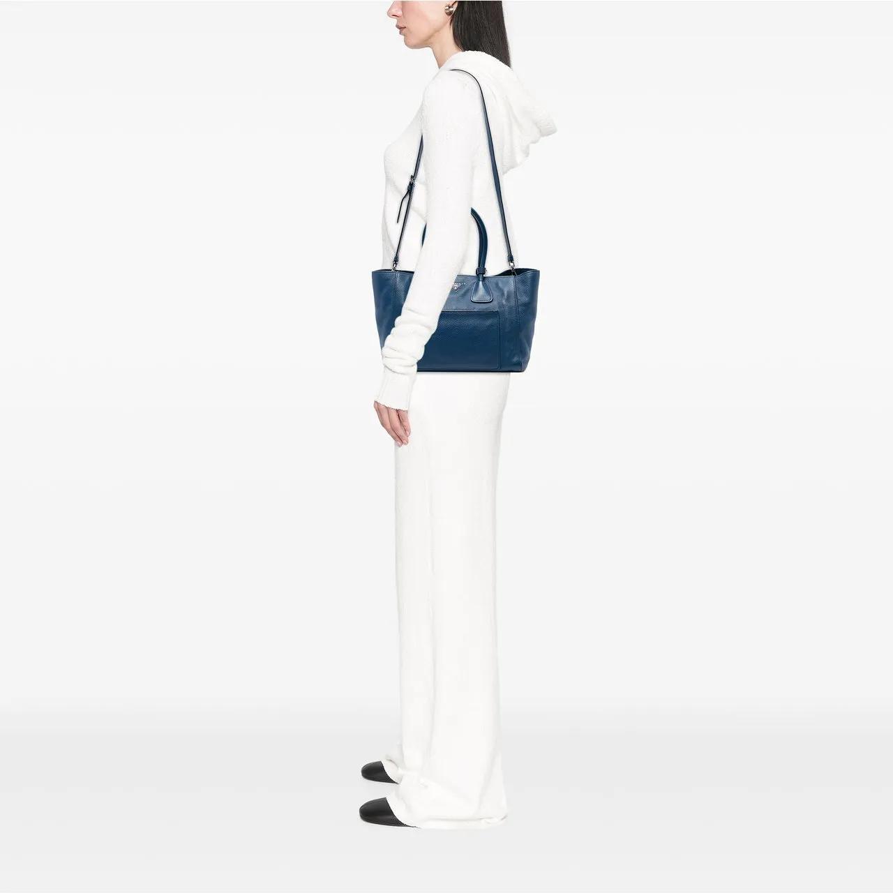 Thumbnail - Prada Hobo Bags - Vitello Daino Front Pocket Open Convertible Tote - Gr. unisize - in Blau - für Damen