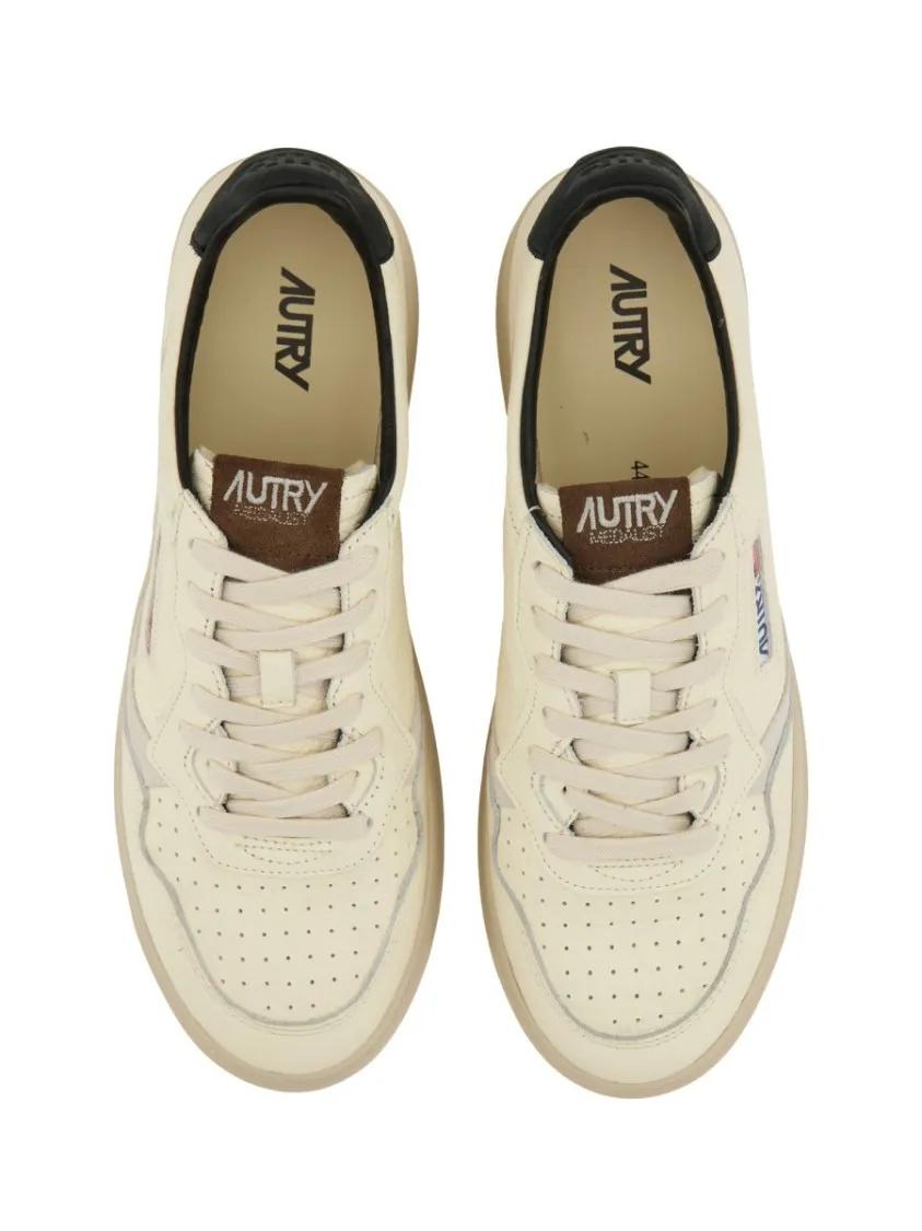 Thumbnail - Autry Low-Top Sneaker - "Medalist" Low Sneaker - Gr. 46 (EU) - in Beige - für Damen