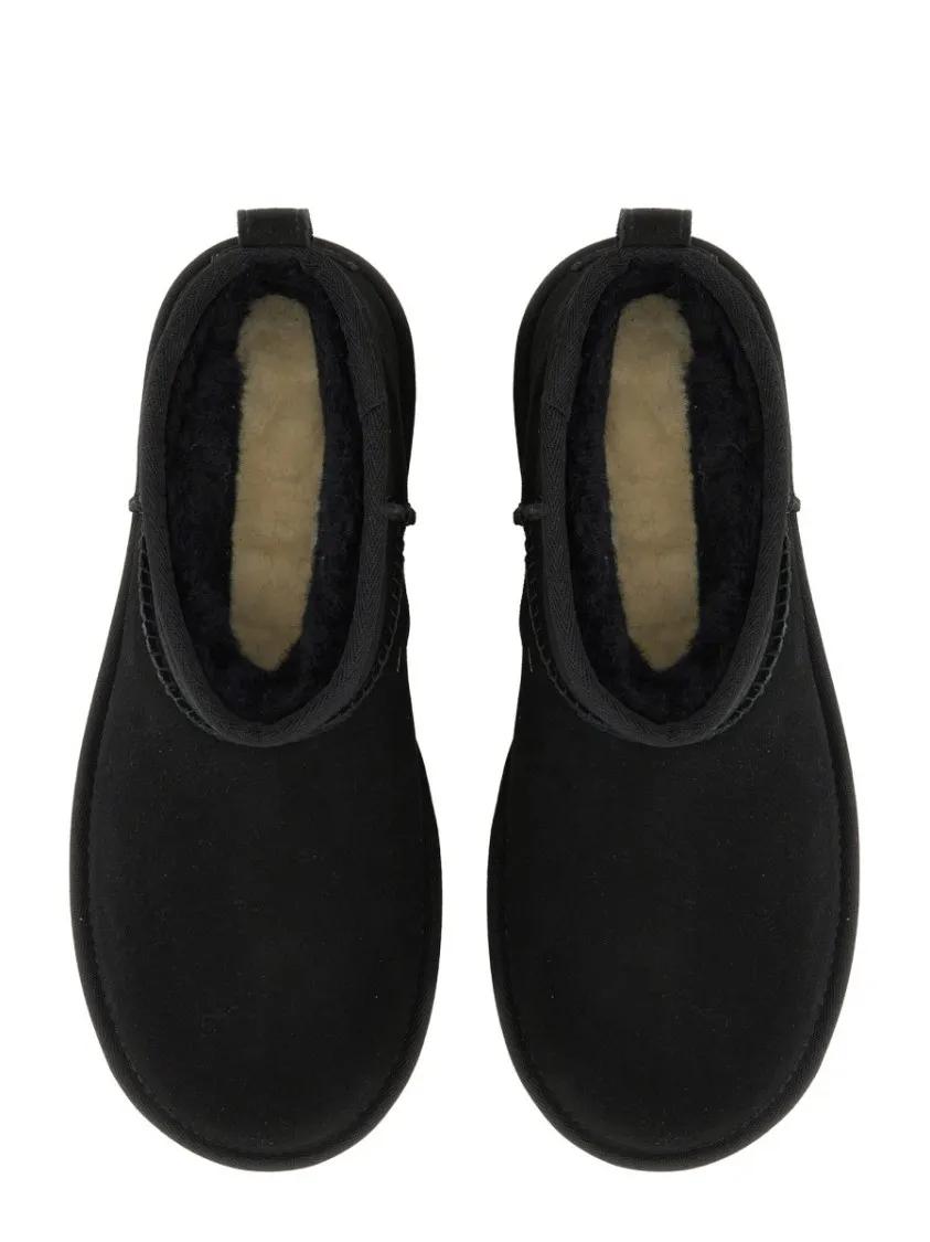 Thumbnail - UGG Stiefel - Classic Ultra Mini Boot With Platform - Gr. 7 - in Schwarz - für Damen