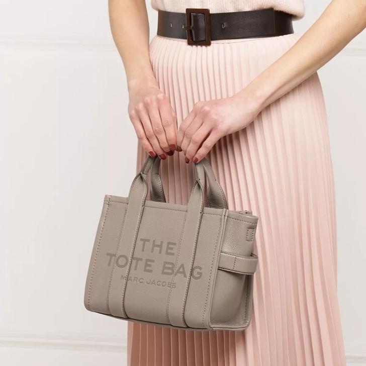 Marc Jacobs The Leather Mini Tote Bag Cement | Tote | fashionette