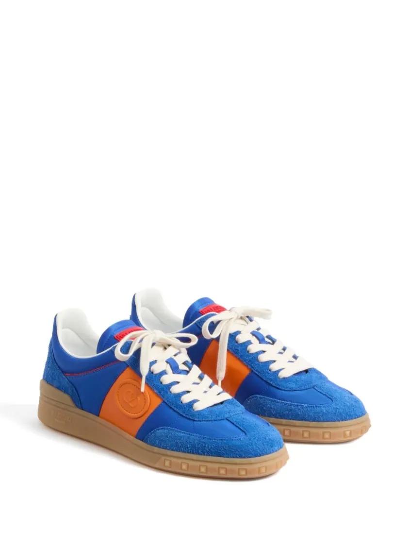 Thumbnail - Valentino Garavani Low-Top Sneaker - Color-Blocked Sneakers With Rockstud Detailing - Gr. 40 (EU) - in Blau - für Damen