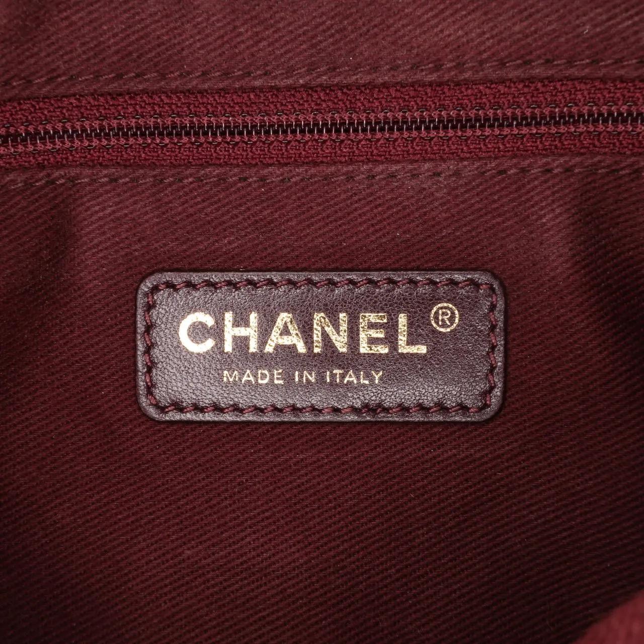 Thumbnail - Chanel Hobo Bags - Chevron Lambskin Pyramid CC Camera Bag - Gr. unisize - in Schwarz - für Damen