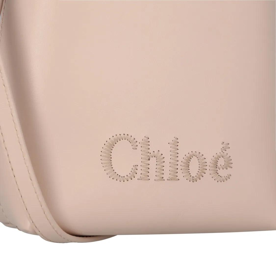 Chloé Shoppers & Totes Sense Micro Tote Bag In Soft Leather Beige in roze