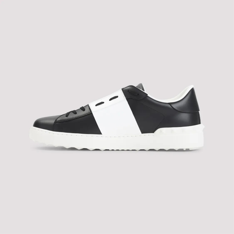 Valentino Garavani Low-Top-Sneaker Low-Top Calf Leather Sneakers With Contrasting Des Black