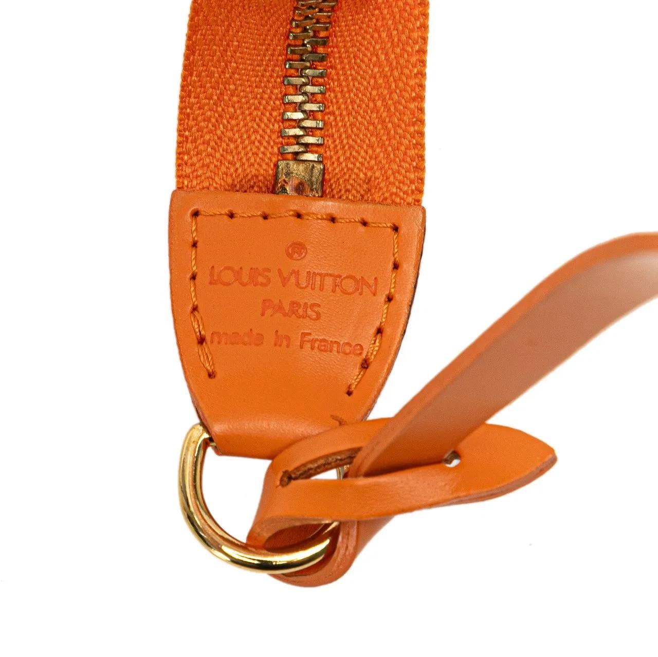 Thumbnail - Louis Vuitton Hobo Bags - Epi Pochette Accessoires - Gr. unisize - in Orange - für Damen