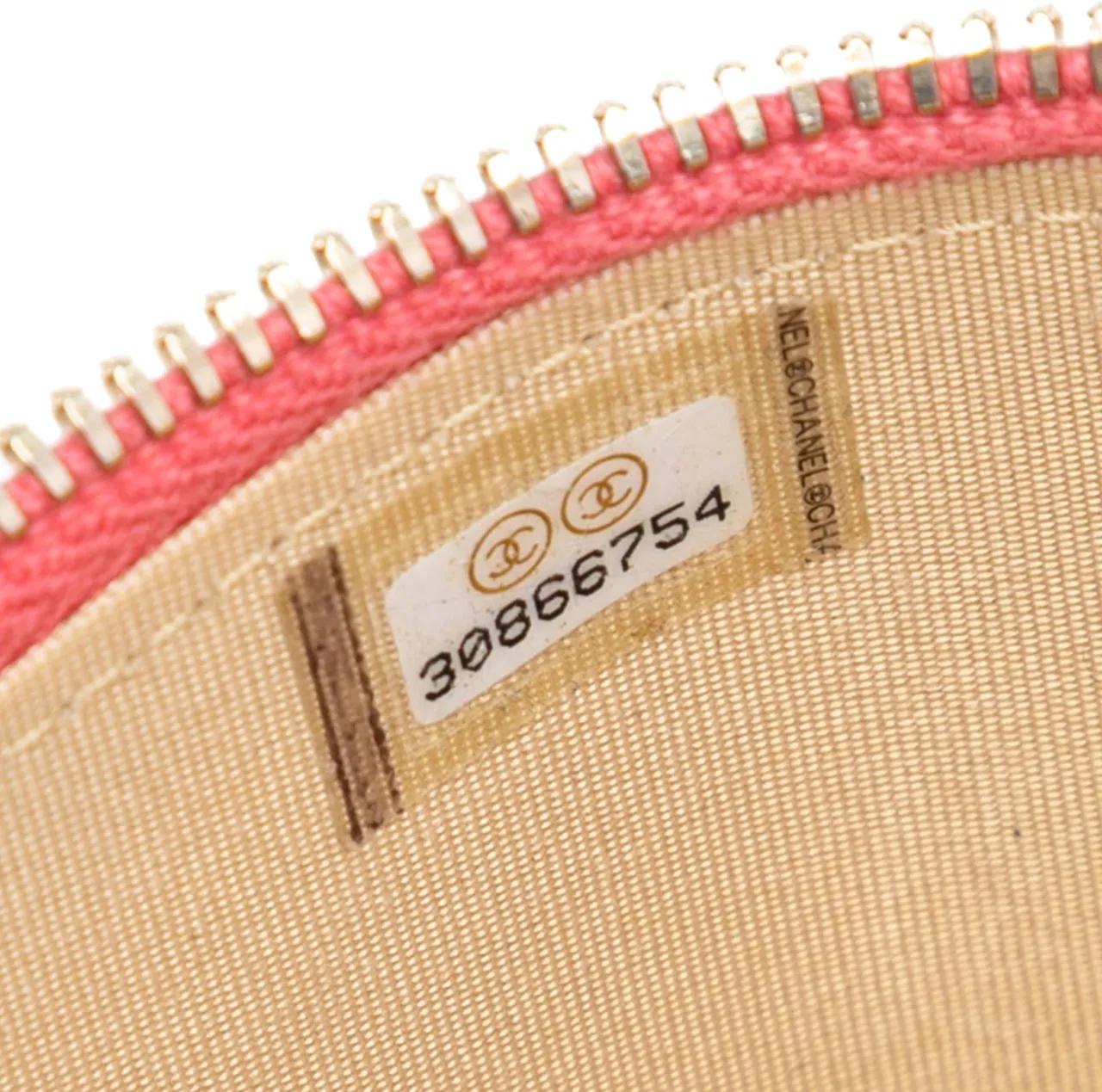 Thumbnail - Chanel Hobo Bags - Mini Quilted Lambskin Pearl Crush Vanity Case With - Gr. unisize - in Gold - für Damen