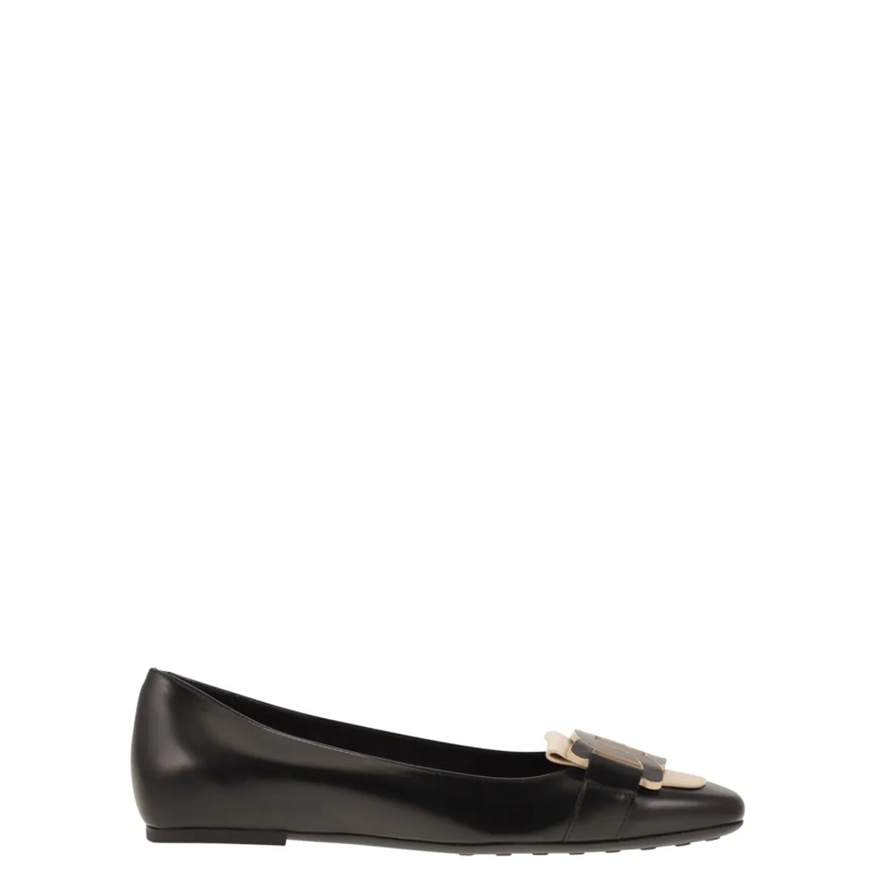 Tod's Ballerinas Leather Ballerina With Chain Black
