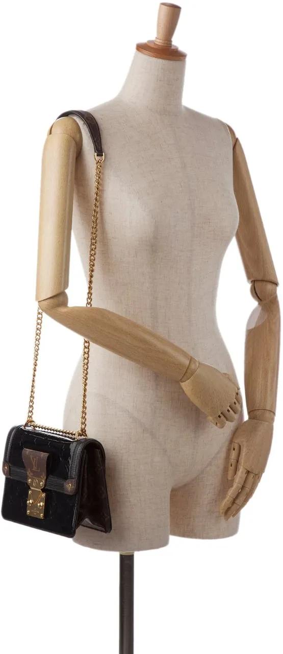 Louis Vuitton Hobo bags 2010 Monogram Vernis Wynwood in zwart