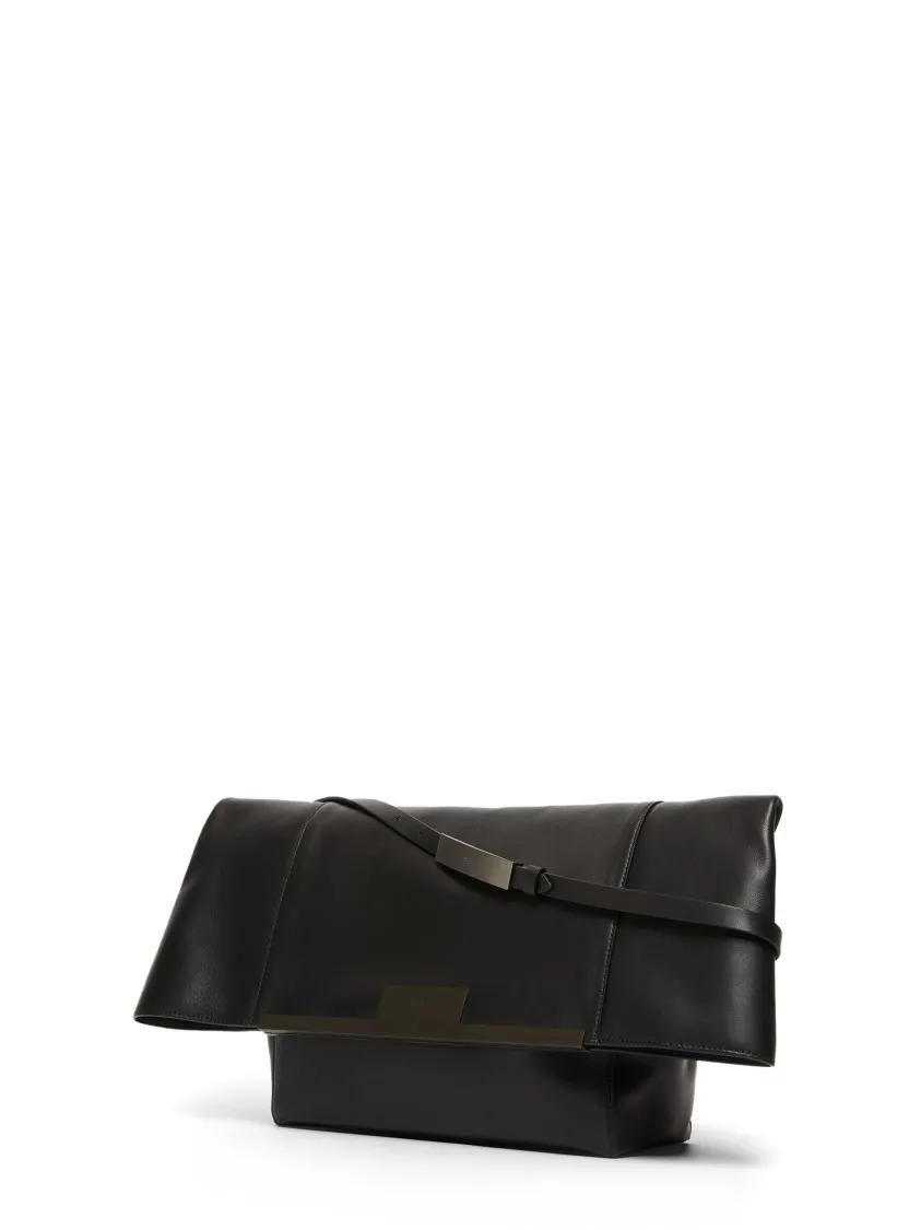 Max Mara Hobo bags Structured Black Leather Bag With Detachable Strap in zwart