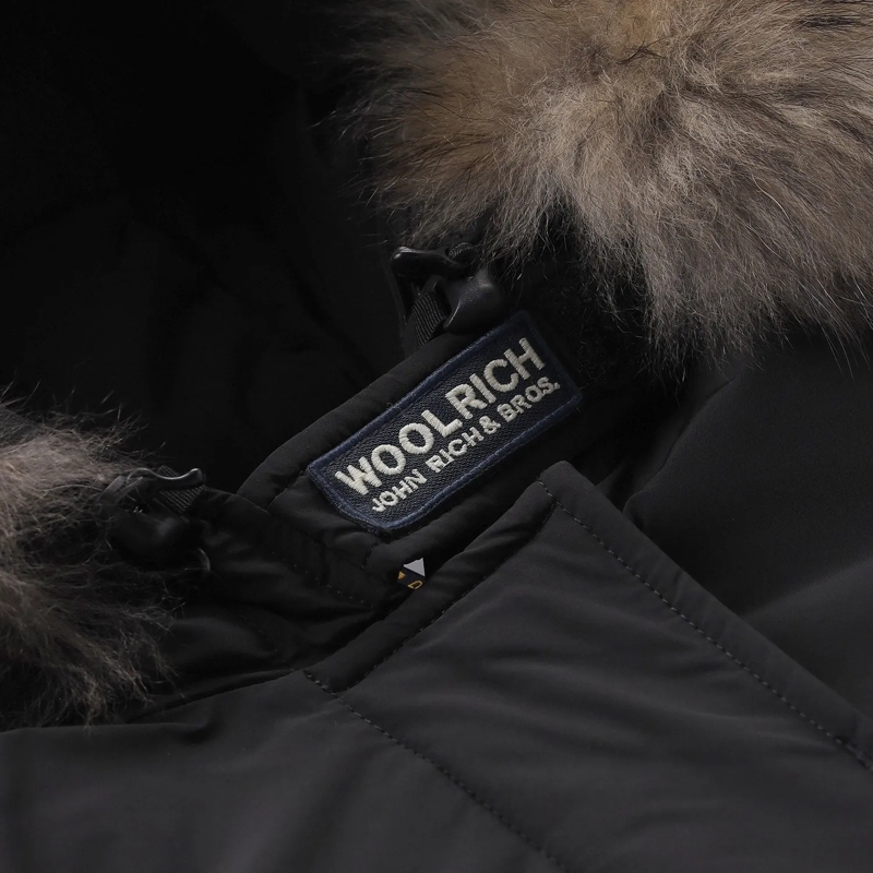 Woolrich  Parka Arctic Racoon mit Daunen schwarz(Image 3)